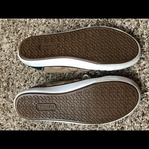 Coach Shoes - Women’s Size 6 M Coach Barrett sneaker Coach Shoes - Women’s Size 6 M Coach Barrett sneaker